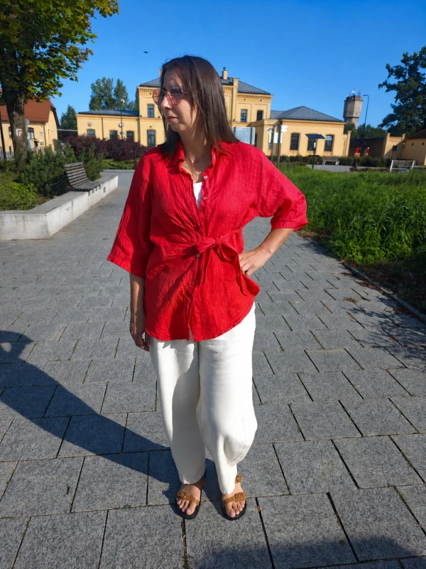 IMG czerwona koszula 1.png